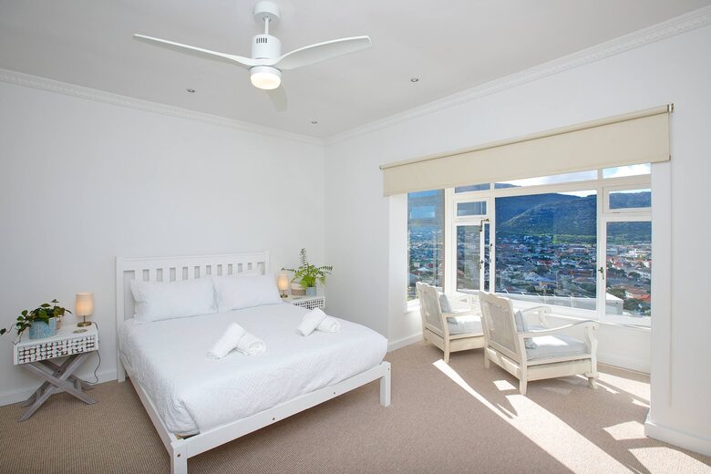 Fish Hoek Home with Panoramic False Bay Views - Fish Hoek, South Africa