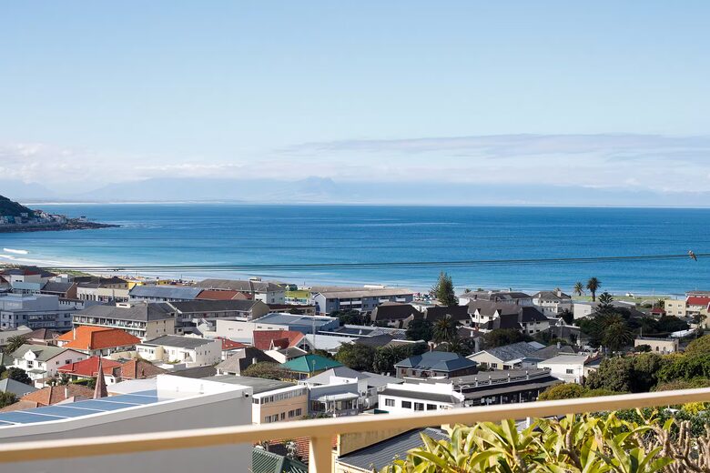 Fish Hoek Home with Panoramic False Bay Views - Fish Hoek, South Africa
