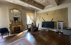 Modena Piazza Grande Residence Opposite the Cathedral - Modena, Italy