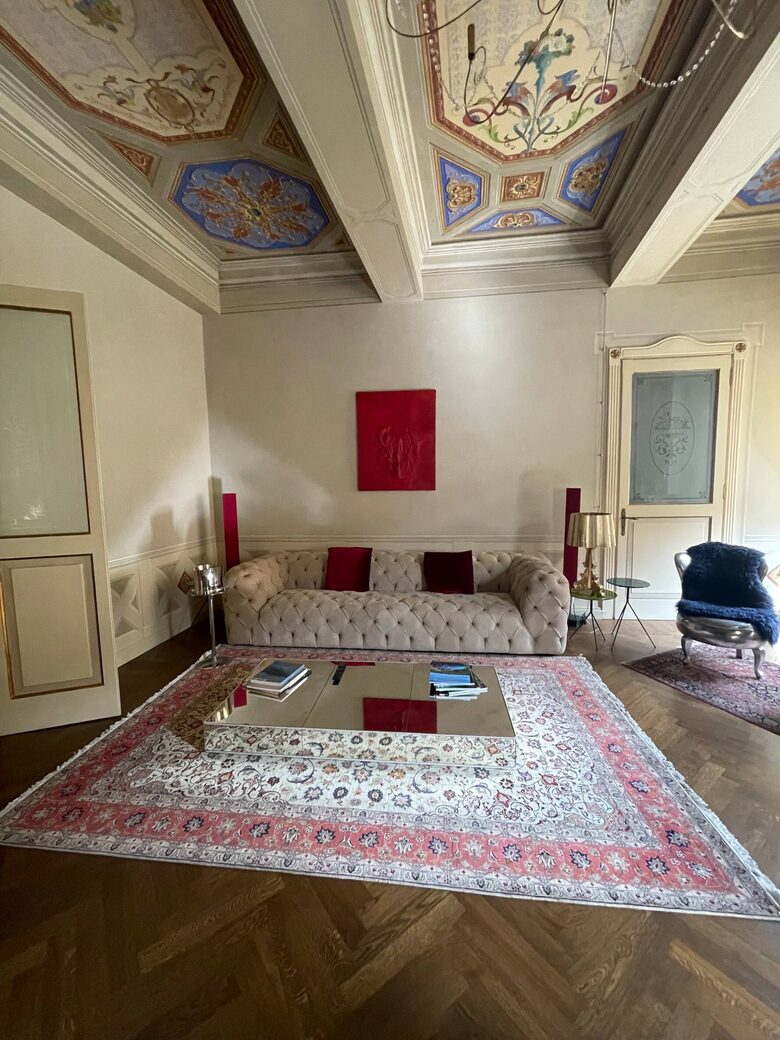 Modena Piazza Grande Residence Opposite the Cathedral - Modena, Italy