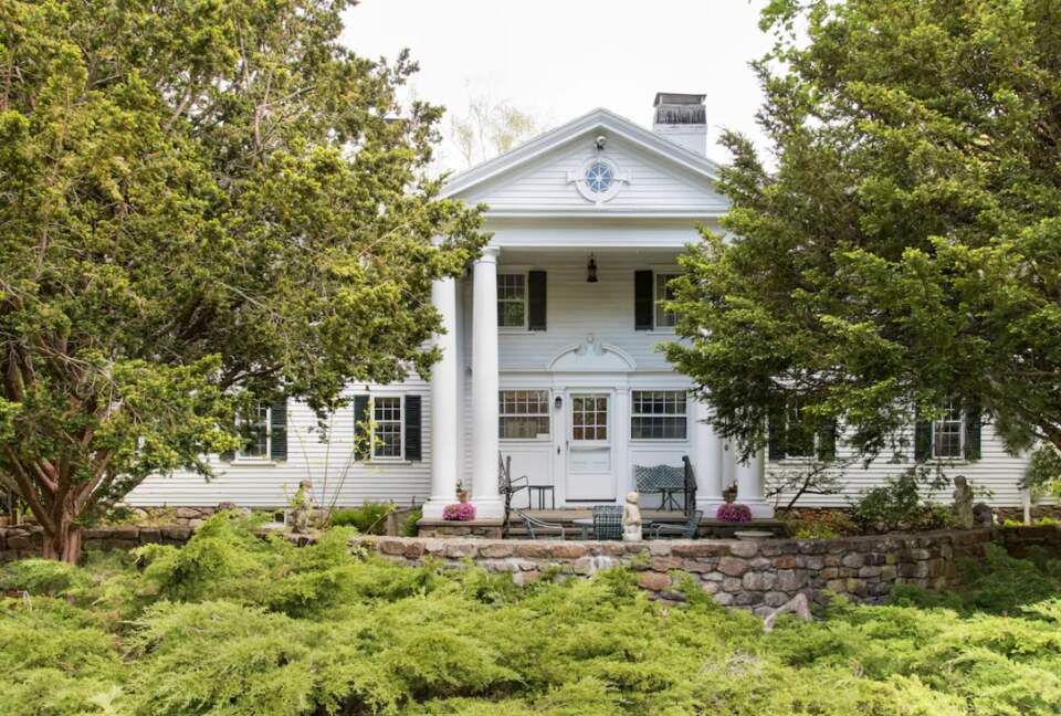 Manchester-by-the-Sea Historic Estate with Four-Acre Gardens - Manchester, Massachusetts