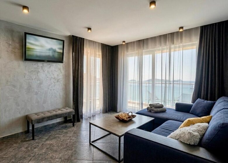 Ahtopol Waterfront Stay with Panoramic Black Sea Views - Ahtopol, Bulgaria