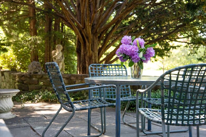 Manchester-by-the-Sea Historic Estate with Four-Acre Gardens - Manchester, Massachusetts