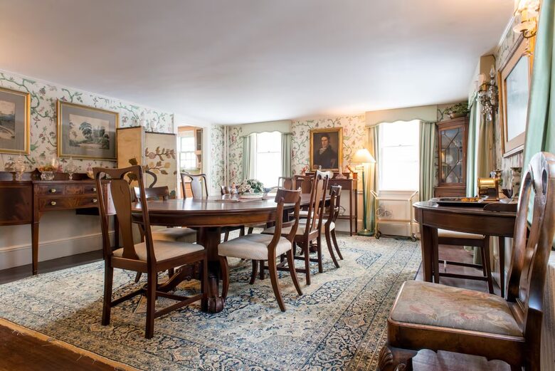 Manchester-by-the-Sea Historic Estate with Four-Acre Gardens - Manchester, Massachusetts