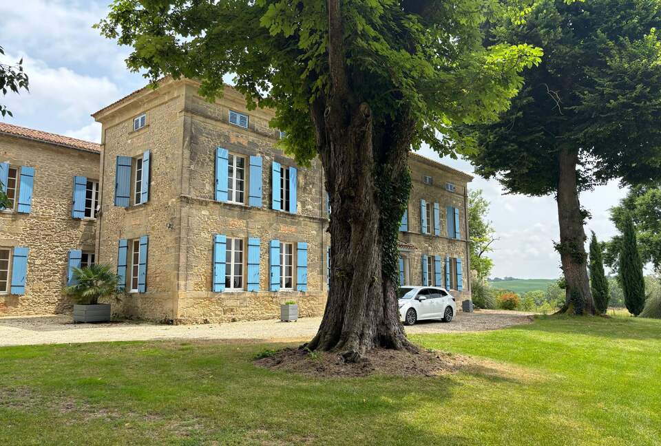 18th-Century Château in Southwest France - Montignac-de-Lauzun, France