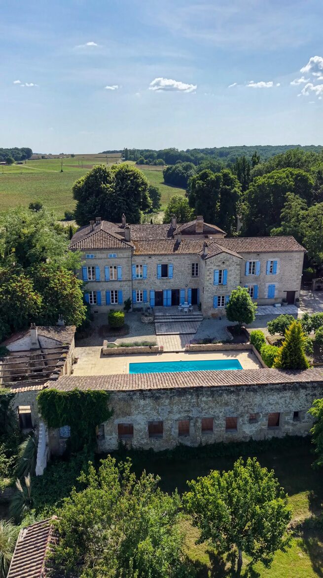18th-Century Château in Southwest France - Montignac-de-Lauzun, France