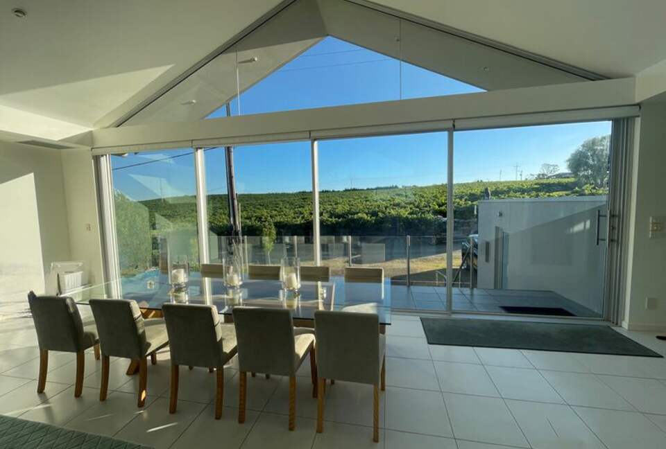 Contemporary White Sands Escape with Uninterrupted River Views - White Sands, Australia