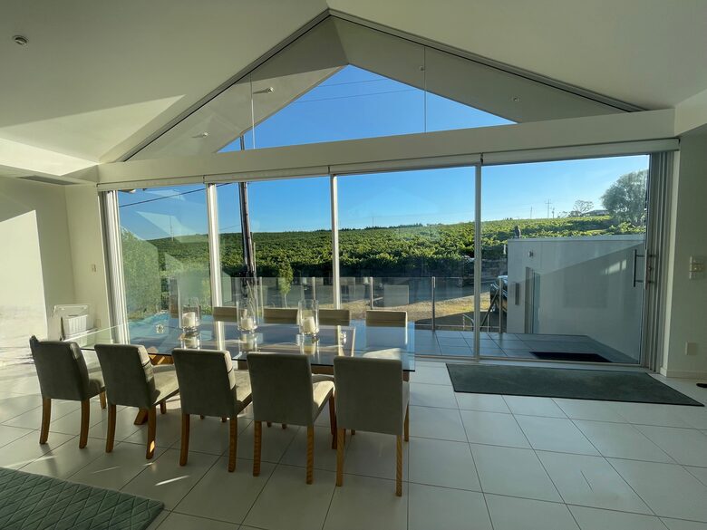 Contemporary White Sands Escape with Uninterrupted River Views - White Sands, Australia