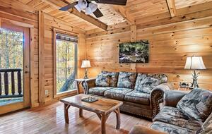 Private Mountain Cabin Between Gatlinburg & Pigeon Forge - Sevierville, Tennessee