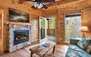 Private Mountain Cabin Between Gatlinburg & Pigeon Forge - Sevierville, Tennessee