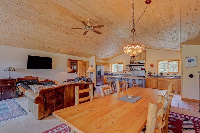 Fairplay Mountain Retreat with Hot Tub Near Breckenridge - Fairplay, Colorado