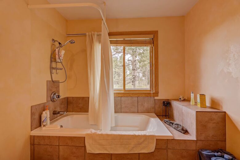 Fairplay Mountain Retreat with Hot Tub Near Breckenridge - Fairplay, Colorado
