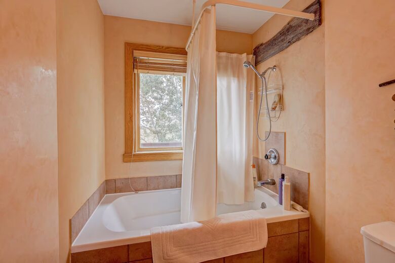 Fairplay Mountain Retreat with Hot Tub Near Breckenridge - Fairplay, Colorado
