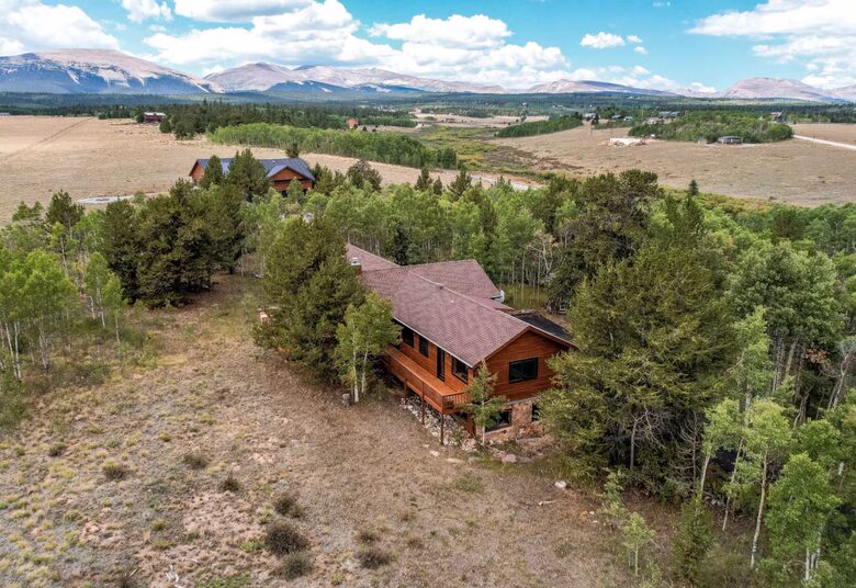 Fairplay Mountain Retreat with Hot Tub Near Breckenridge - Fairplay, Colorado