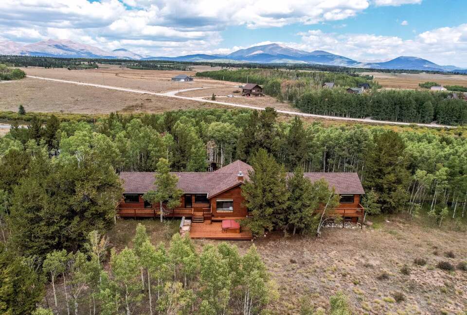 Fairplay Mountain Retreat with Hot Tub Near Breckenridge - Fairplay, Colorado