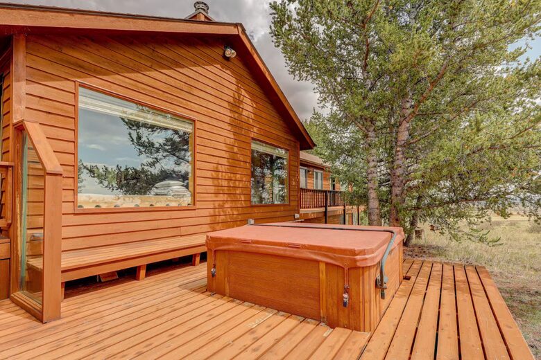 Fairplay Mountain Retreat with Hot Tub Near Breckenridge - Fairplay, Colorado