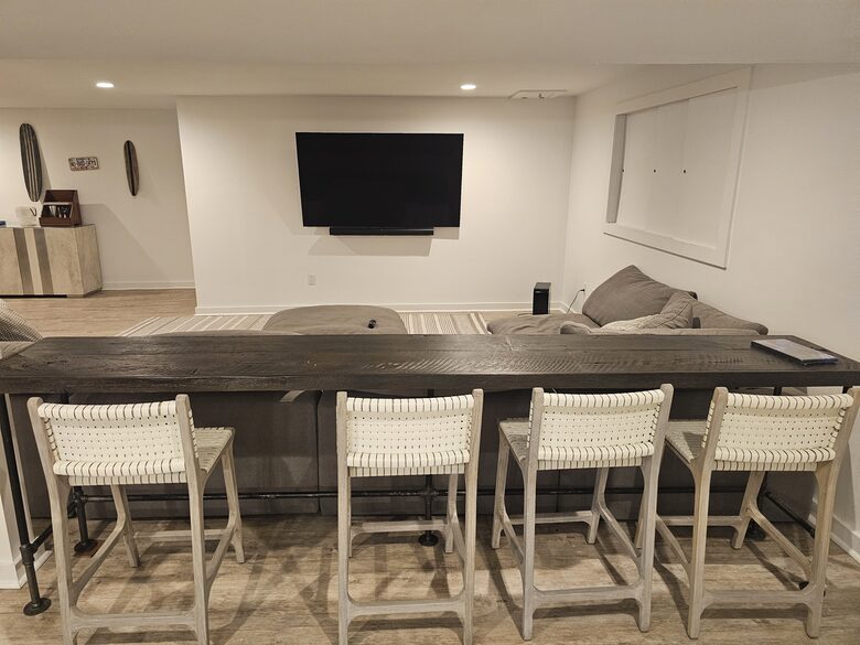 East Hampton Five-Acre Estate with Pool and Hot Tub - East Hampton, New York