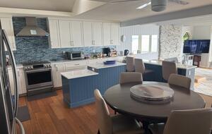 Scenic Gig Harbor Retreat Overlooking Puget Sound - Gig Harbor, Washington