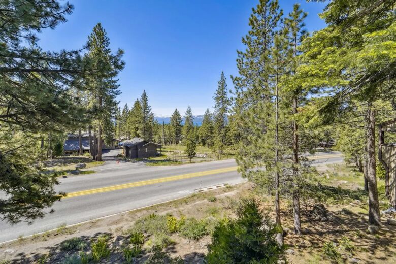 North Lake Tahoe Escape with Private View Balcony - Tahoe City, California