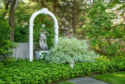 Manchester-by-the-Sea Historic Estate with Four-Acre Gardens - Manchester, Massachusetts
