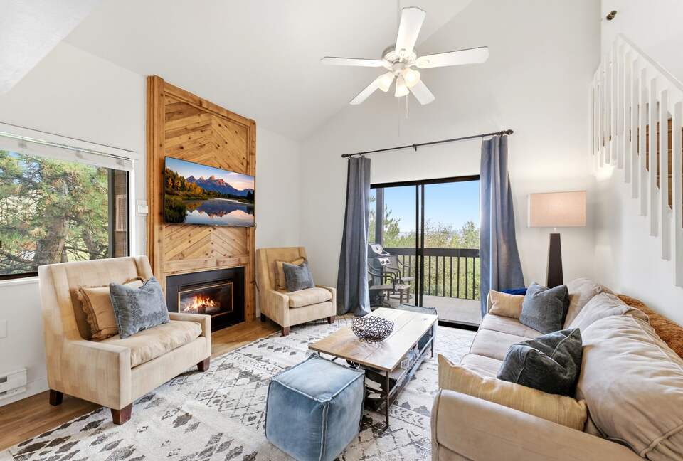 Cozy Mountain Retreat Steps from Canyons Village - Park City, Utah