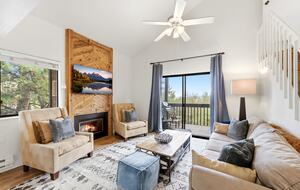 Cozy Mountain Retreat Steps from Canyons Village - Park City, Utah