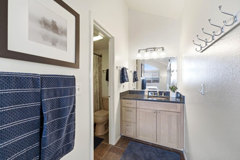 Cozy Mountain Retreat Steps from Canyons Village - Park City, Utah