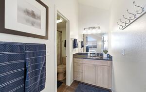 Cozy Mountain Retreat Steps from Canyons Village - Park City, Utah