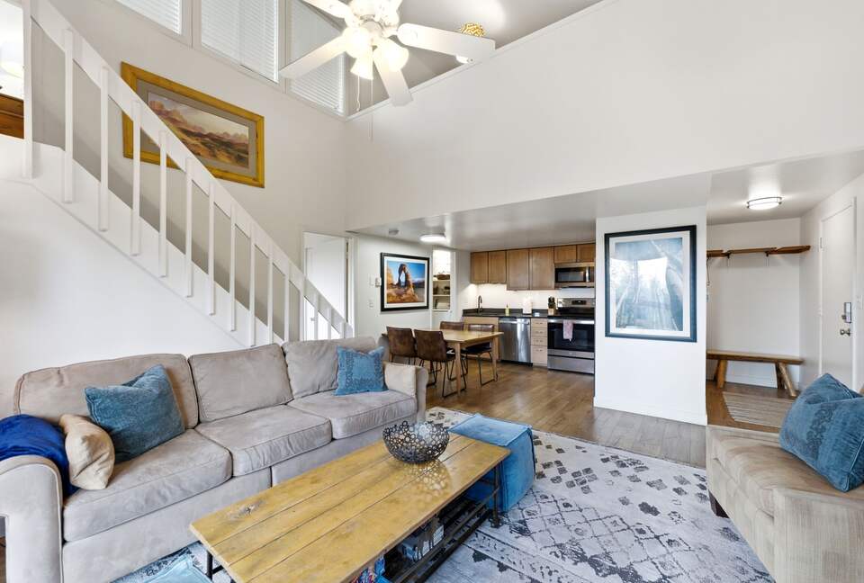 Cozy Mountain Retreat Steps from Canyons Village - Park City, Utah