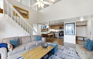 Cozy Mountain Retreat Steps from Canyons Village - Park City, Utah