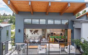 Downtown Hood River Townhome with Columbia Gorge Views - Hood River, Oregon