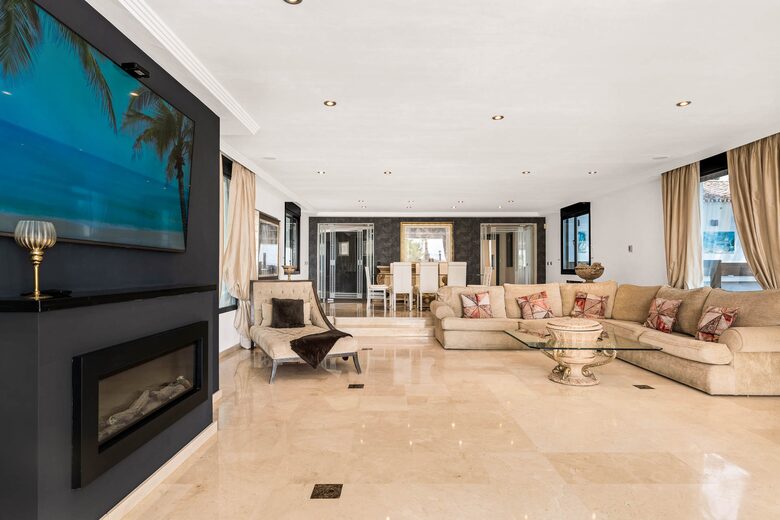 Mediterranean Grandeur | Luxury Villa with Infinity Pool & Panoramic Sea Views - Marbella, Spain