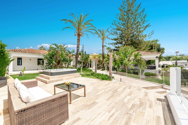 Mediterranean Grandeur | Luxury Villa with Infinity Pool & Panoramic Sea Views - Marbella, Spain