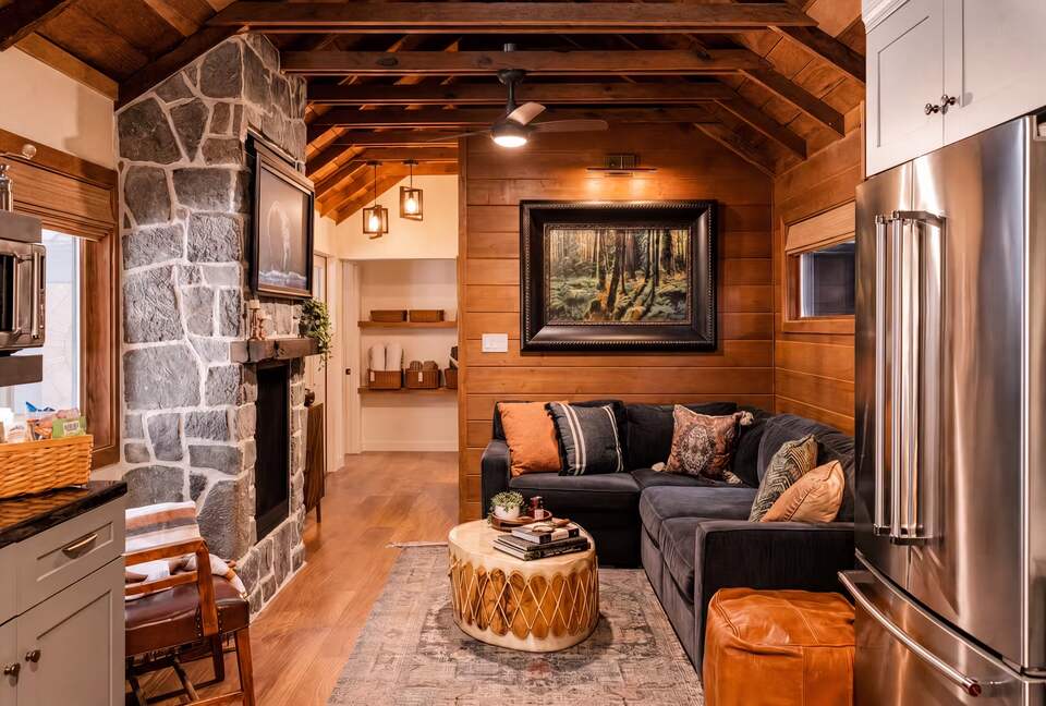 Peaceful Redway Retreat Surrounded by Giant Redwoods - Redway, California