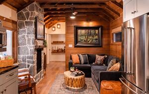 Peaceful Redway Retreat Surrounded by Giant Redwoods - Redway, California