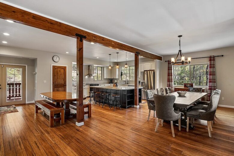 Secluded Mountain Lodge Among Show Low's Ponderosa Pines - Show Low, Arizona
