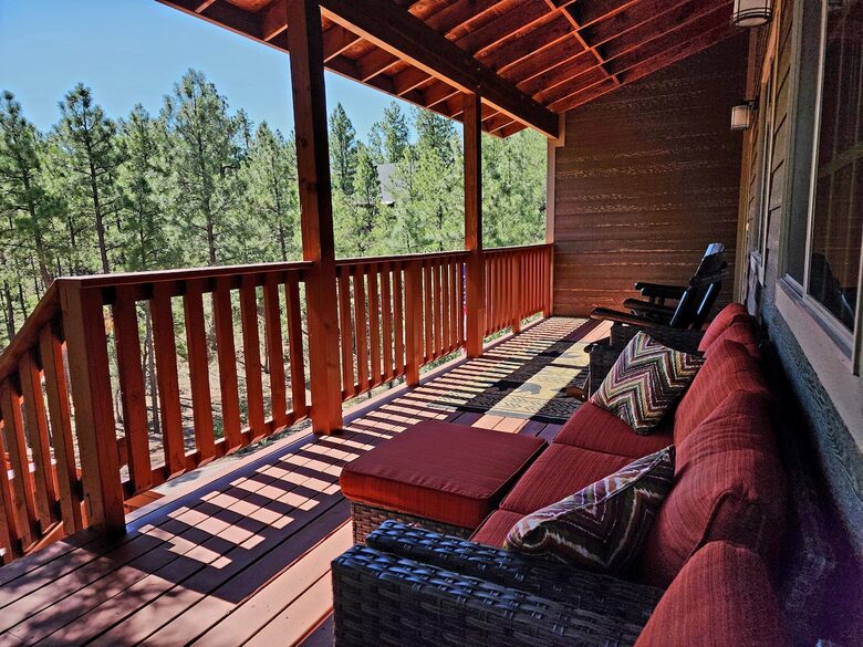 Secluded Mountain Lodge Among Show Low's Ponderosa Pines - Show Low, Arizona