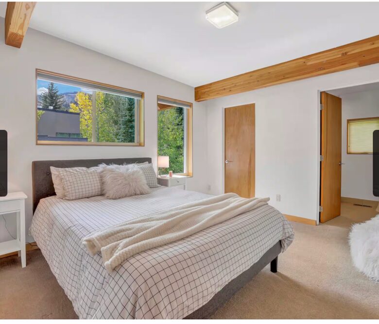 Modern Mountain Retreat in the Heart of Ketchum - Ketchum, Idaho