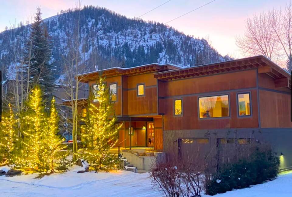 Modern Mountain Retreat in the Heart of Ketchum - Ketchum, Idaho
