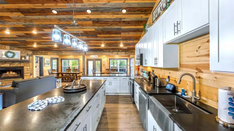 Wears Valley Cabin with Indoor Pool, Theater and Hot Tub - Sevierville, Tennessee