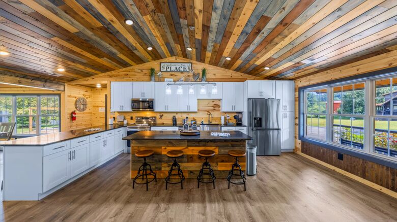 Wears Valley Cabin with Indoor Pool, Theater and Hot Tub - Sevierville, Tennessee
