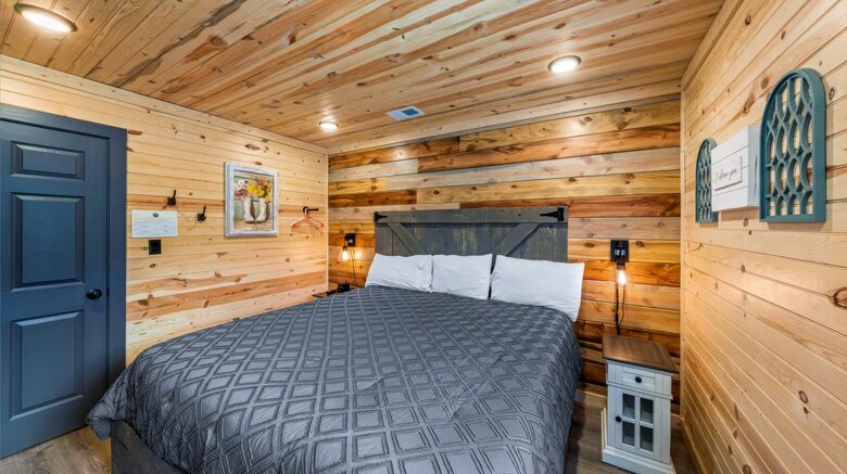 Wears Valley Cabin with Indoor Pool, Theater and Hot Tub - Sevierville, Tennessee