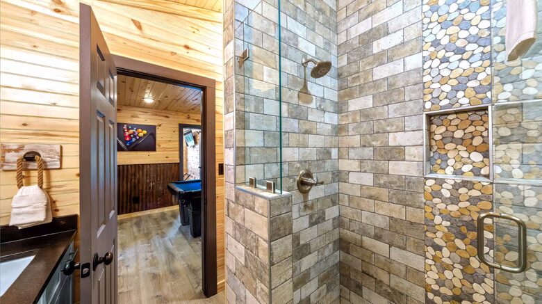 Wears Valley Cabin with Indoor Pool, Theater and Hot Tub - Sevierville, Tennessee