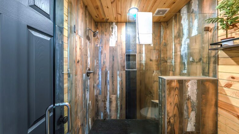 Wears Valley Cabin with Indoor Pool, Theater and Hot Tub - Sevierville, Tennessee