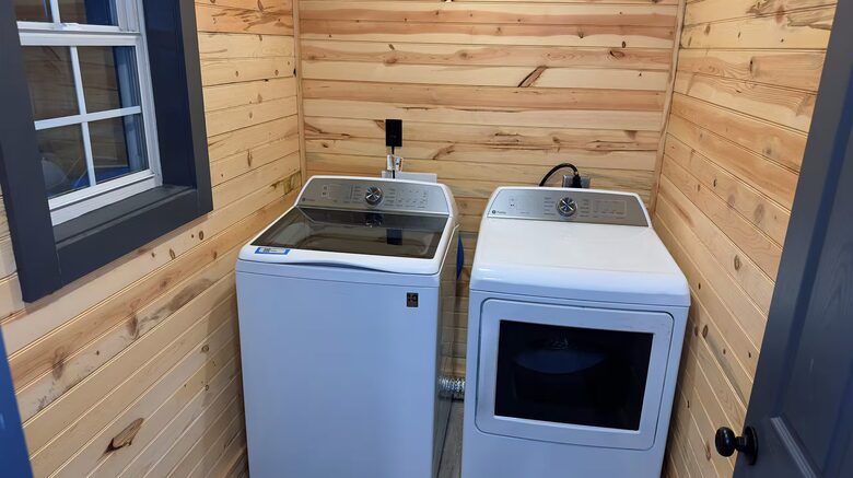 Wears Valley Cabin with Indoor Pool, Theater and Hot Tub - Sevierville, Tennessee