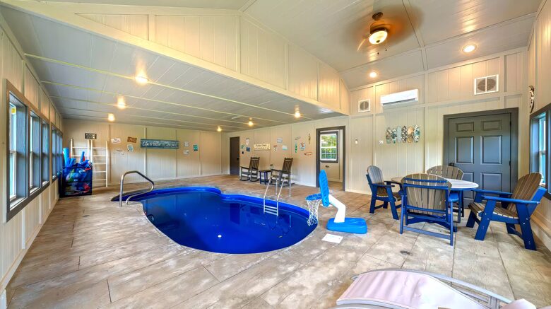 Wears Valley Cabin with Indoor Pool, Theater and Hot Tub - Sevierville, Tennessee