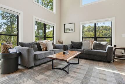 Wears Valley Cabin with Indoor Pool and Mountain Views - Sevierville, Tennessee