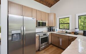 Wears Valley Cabin with Indoor Pool and Mountain Views - Sevierville, Tennessee