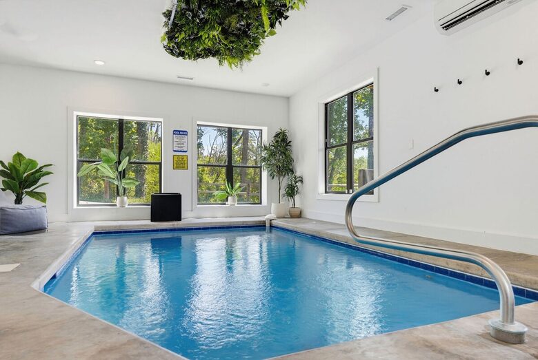 Wears Valley Cabin with Indoor Pool and Mountain Views - Sevierville, Tennessee
