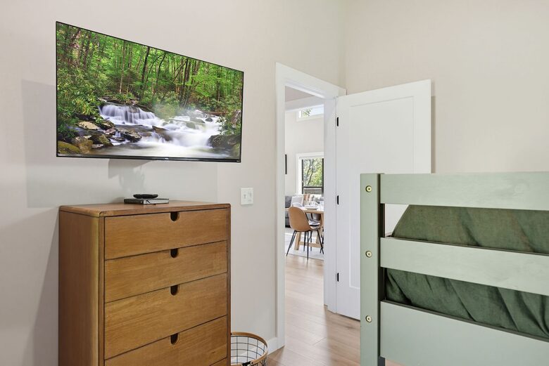 Wears Valley Cabin with Indoor Pool and Mountain Views - Sevierville, Tennessee
